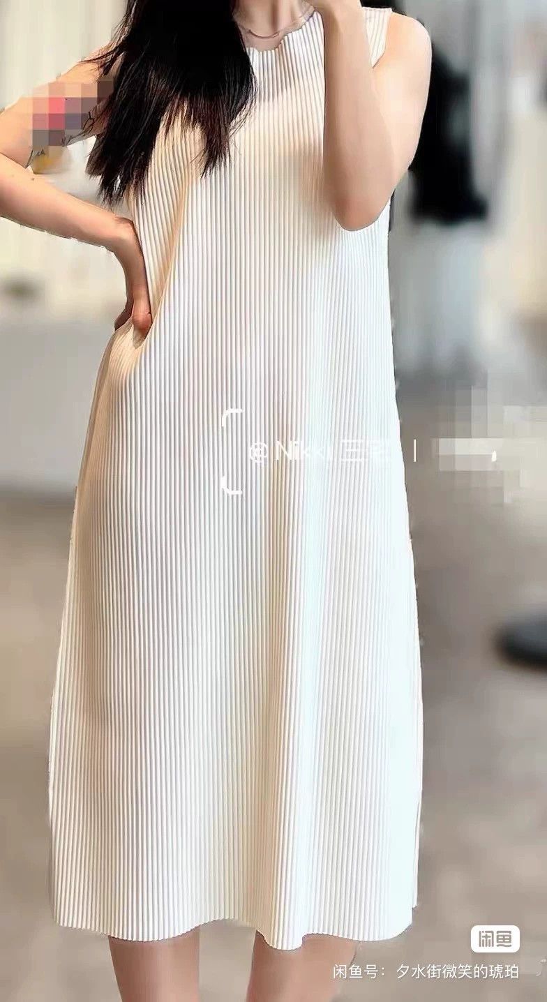 Other Issey Miyake size:one size White round-neck sleeveless dre Size XS / US 0-2 / IT 36-38 - 5 Thumbnail