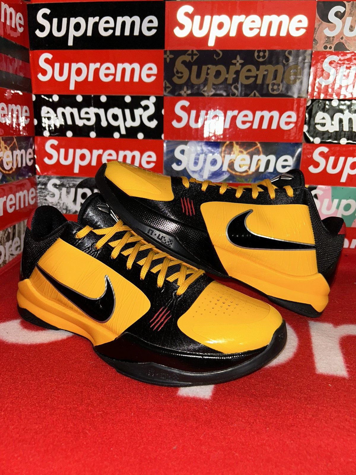 Nike Nike Kobe 5 Protro Bruce Lee CD4991-700 size 7.5 VNDS Size US 7.5 / EU 40-41 - 1 Thumbnail