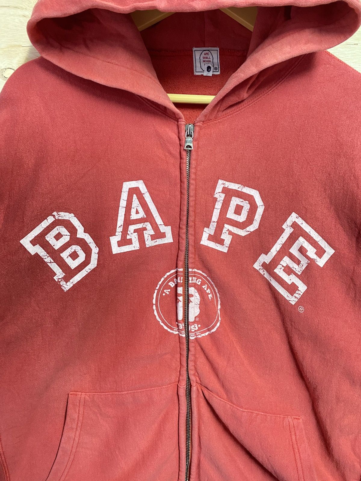 Bape A Bathing Ape (BAPE) full-zip hoodie featuring the "BAPE" Size US M / EU 48-50 / 2 - 2 Thumbnail