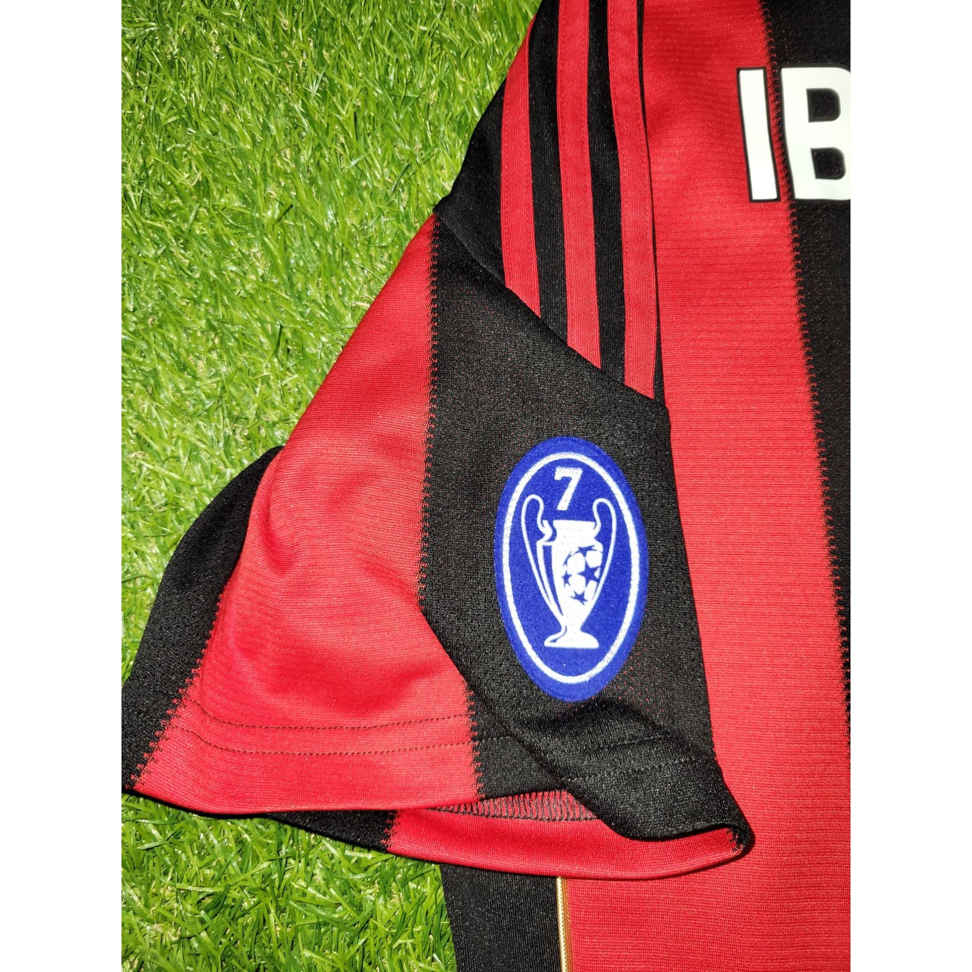 Ibrahimovic AC Milan 2010 2011 Soccer Jersey Shirt M