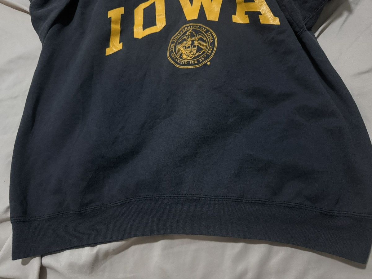 Vintage Vintage 90s IOWA Champion Collegiate Loose Fit T Sweatshirt Size US XL / EU 56 / 4 - 5 Thumbnail