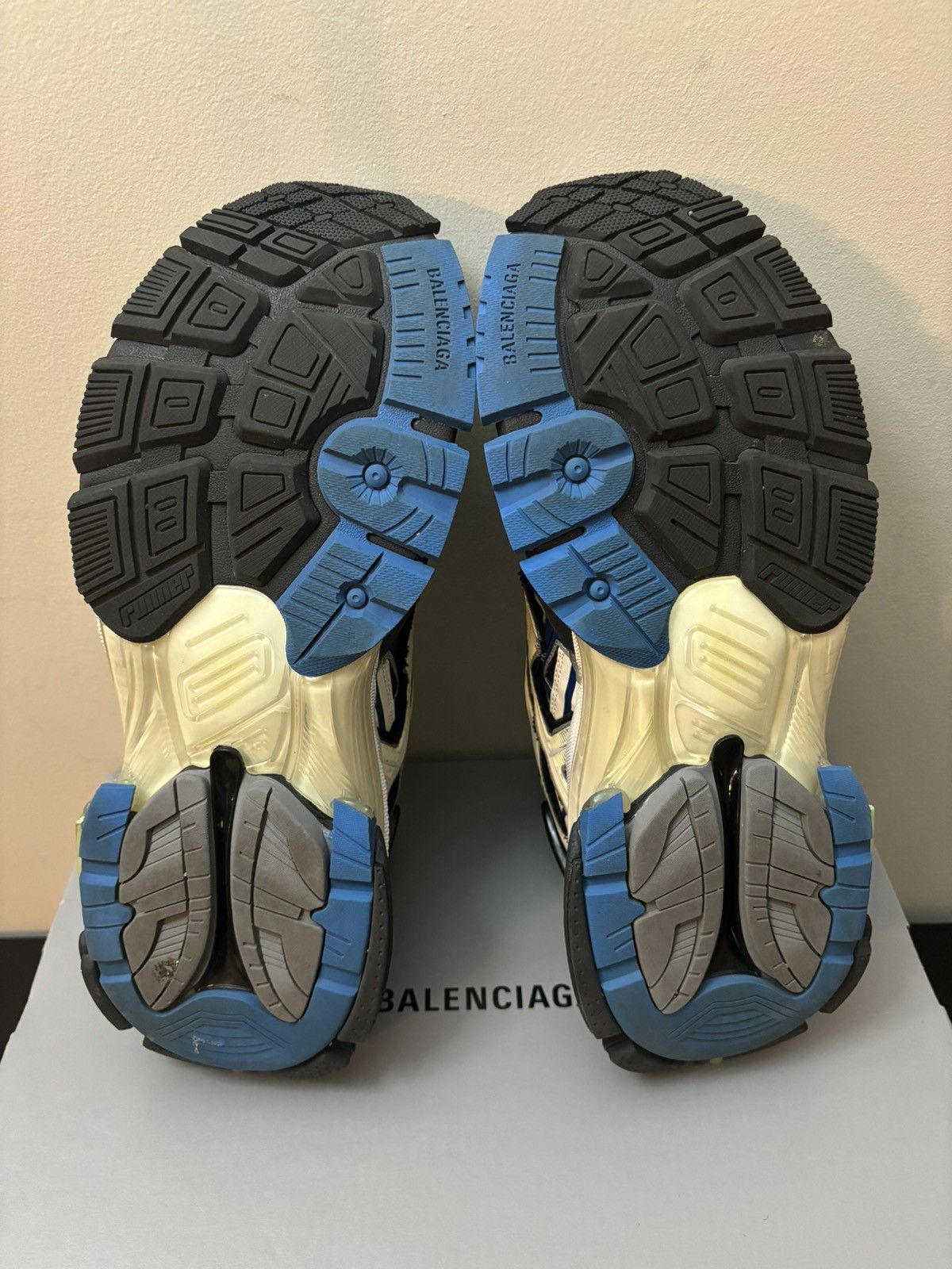 Balenciaga Balenciaga Runner Green Blue Black Grey Size US 13 / EU 46 - 6 Thumbnail