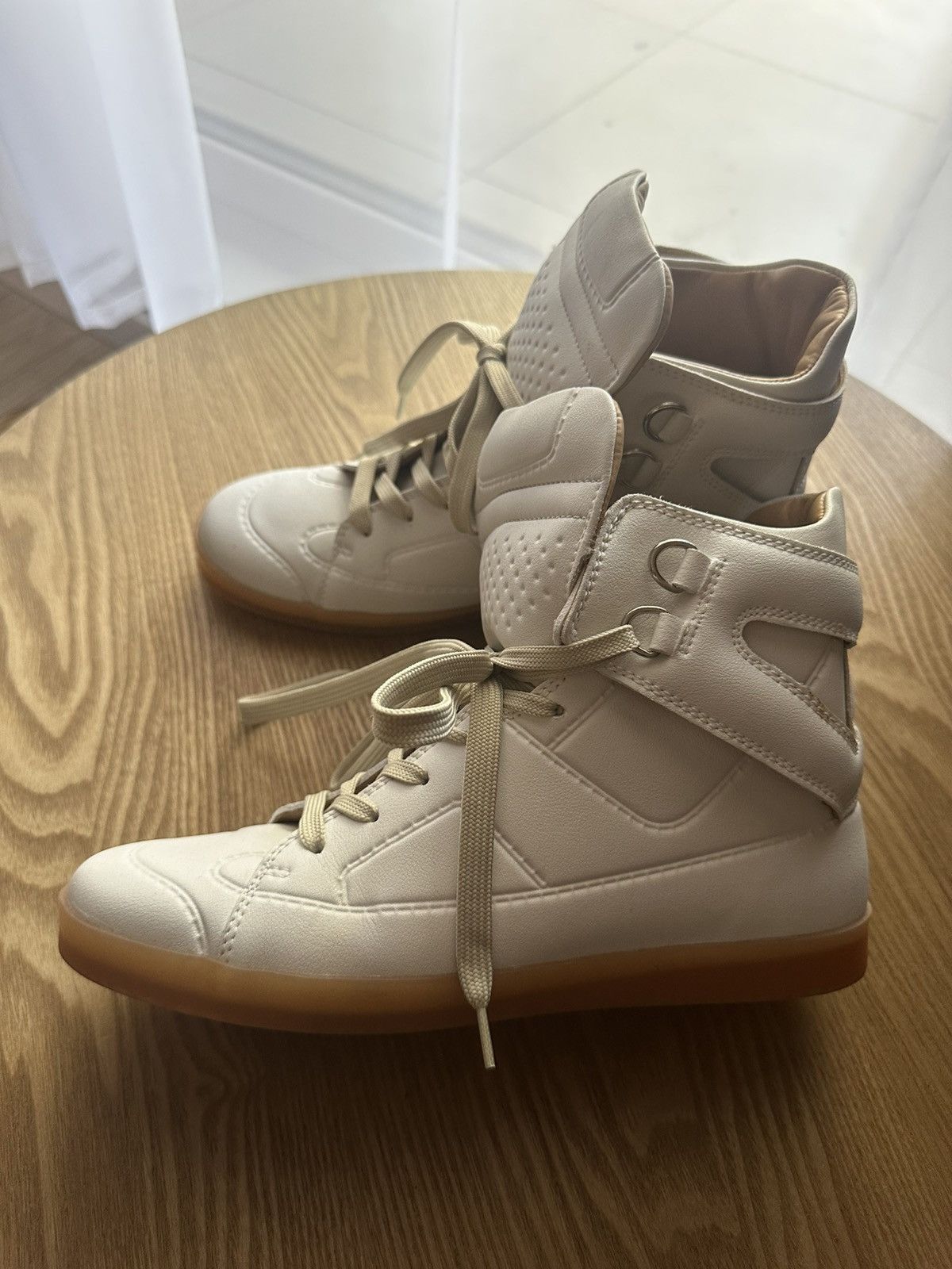 Maison Margiela MAISON MARGIELA Future High Sneakers in White
