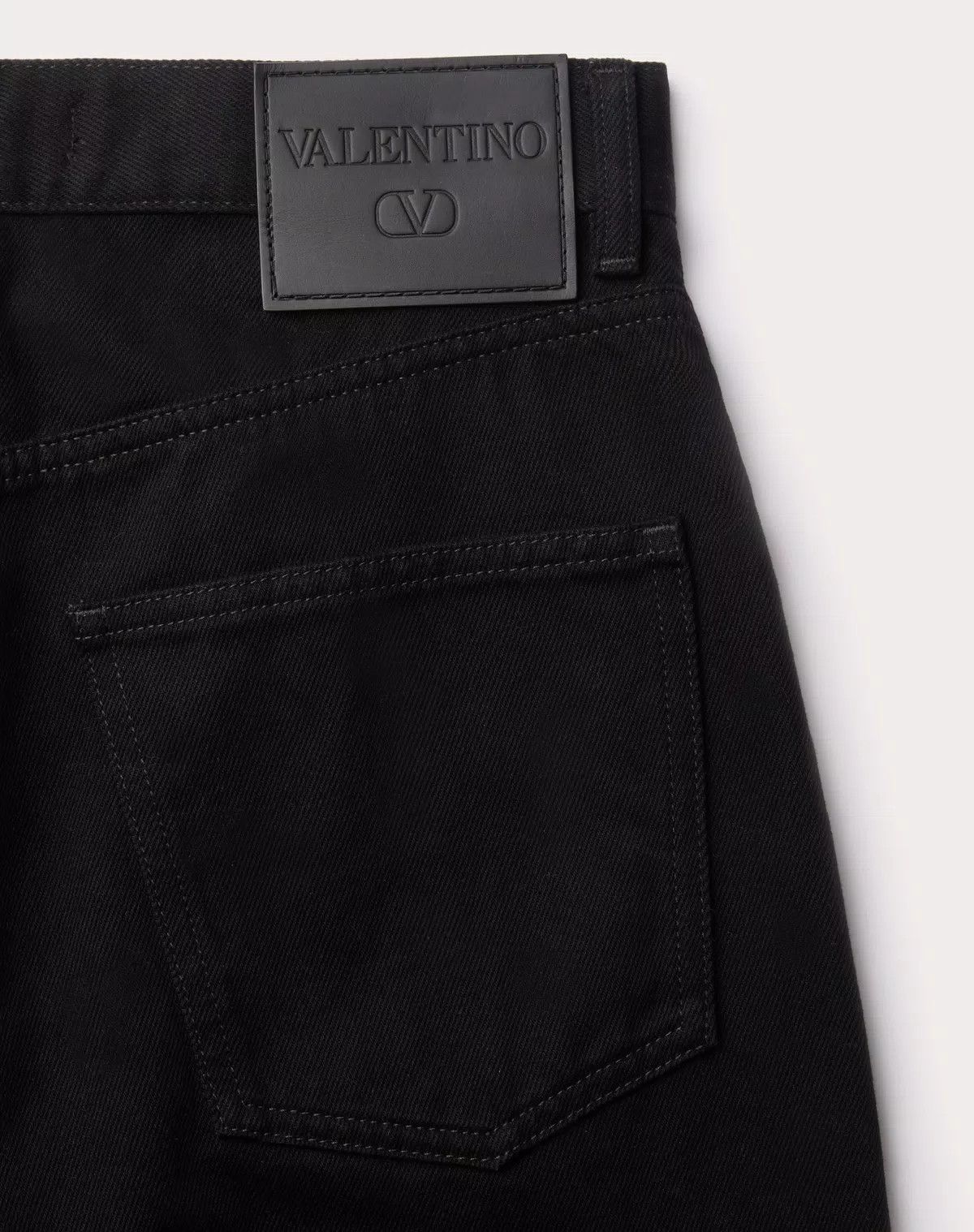 Valentino o1s1wg110426 Denim Trousers in Nero Size 25" / US 0 / IT 36 - 3 Thumbnail