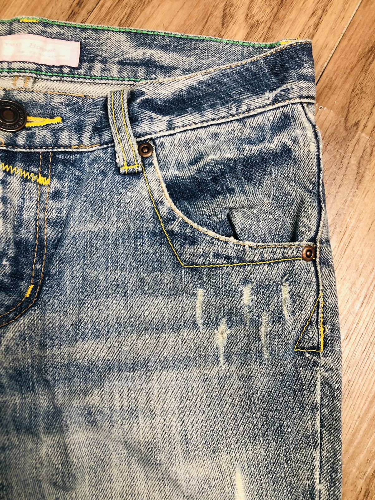 Le Grande Bleu (L.G.B.) Harvest Boom Y2K Ripped Flare Jeans (40) Size 28" / US 6 / IT 42 - 9 Thumbnail