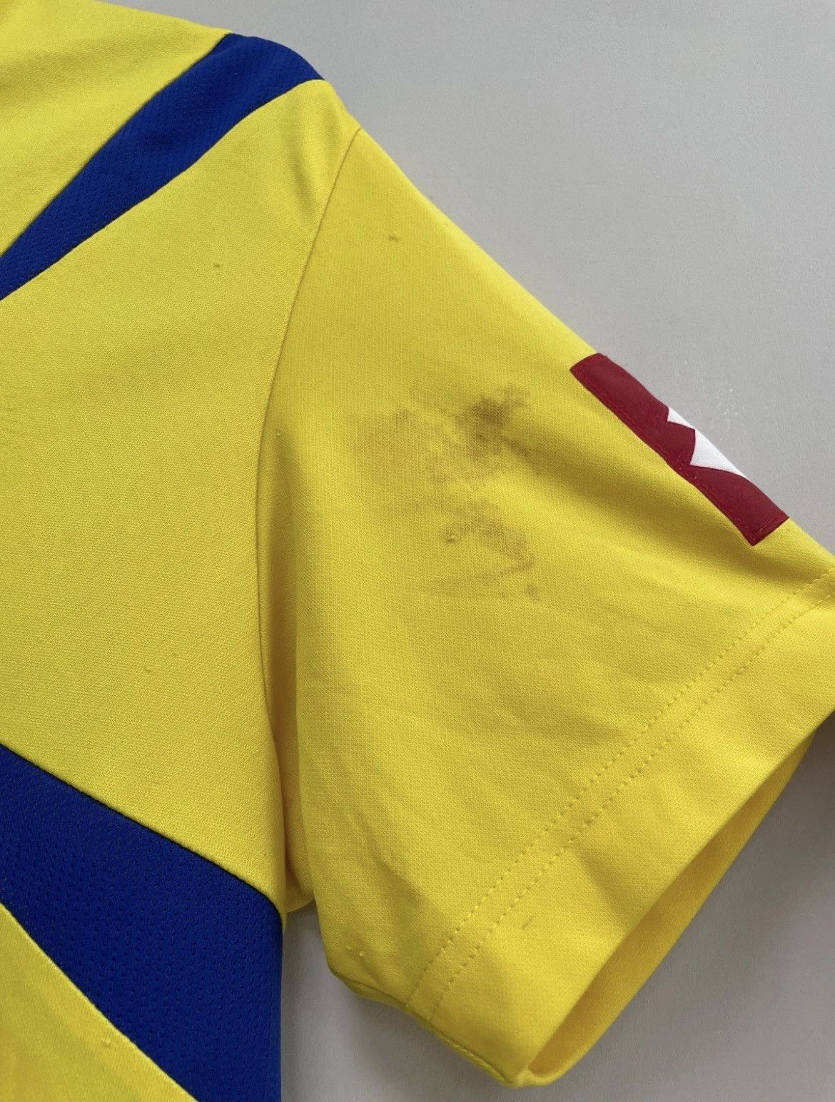 Lotto Sport Ukraine 2006/2007 Home Football Shirt Lotto National Team Size US M / EU 48-50 / 2 - 8 Thumbnail