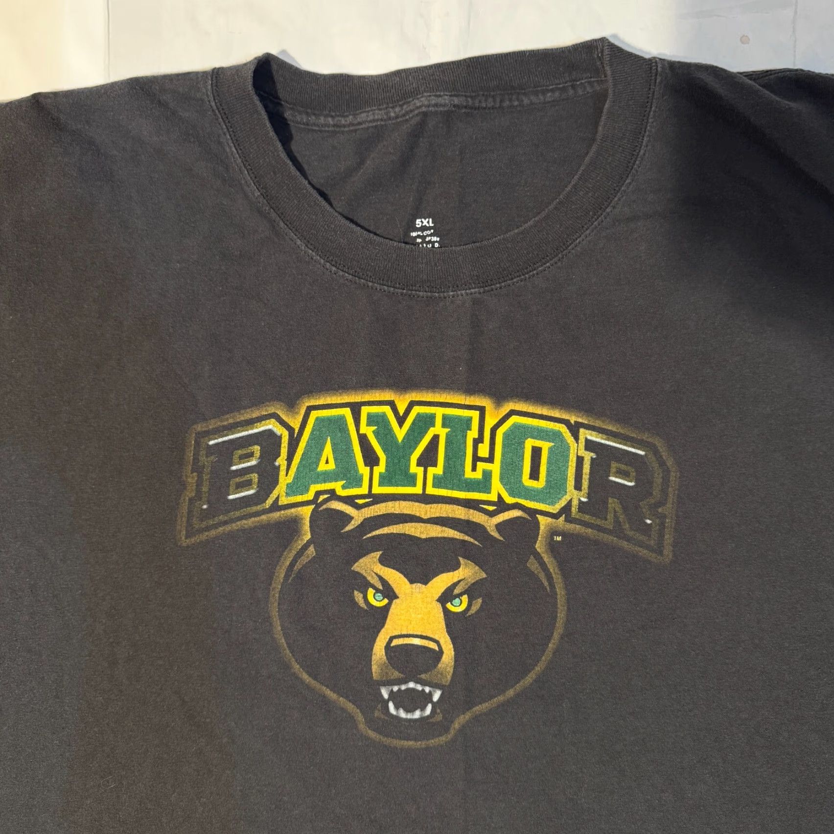 NCAA Baylor University Baylor Bears Black T-Shirt Men 5XL Short Sleeve Crew Neck Logo University Size US XXL / EU 58 / 5 - 2 Thumbnail