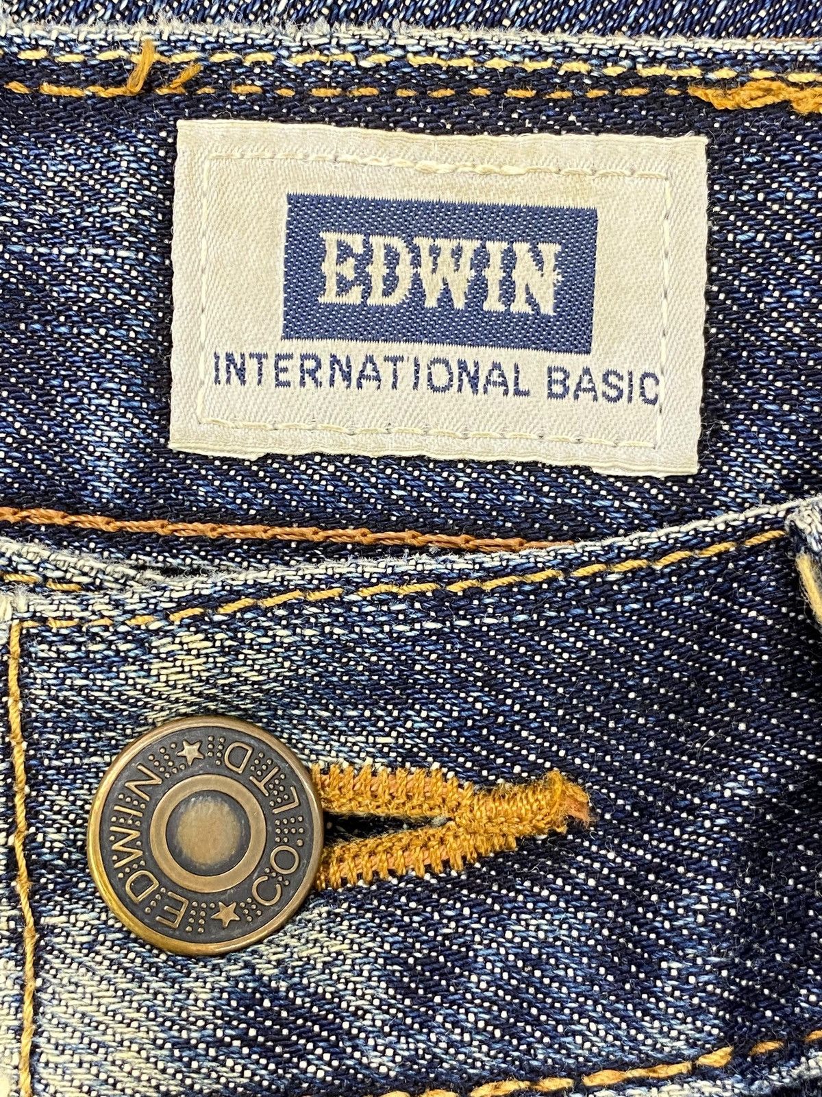 Edwin Edwin 404 Faded Wash Ripped Style Boot Cut Jeans Size US 29 - 10 Thumbnail