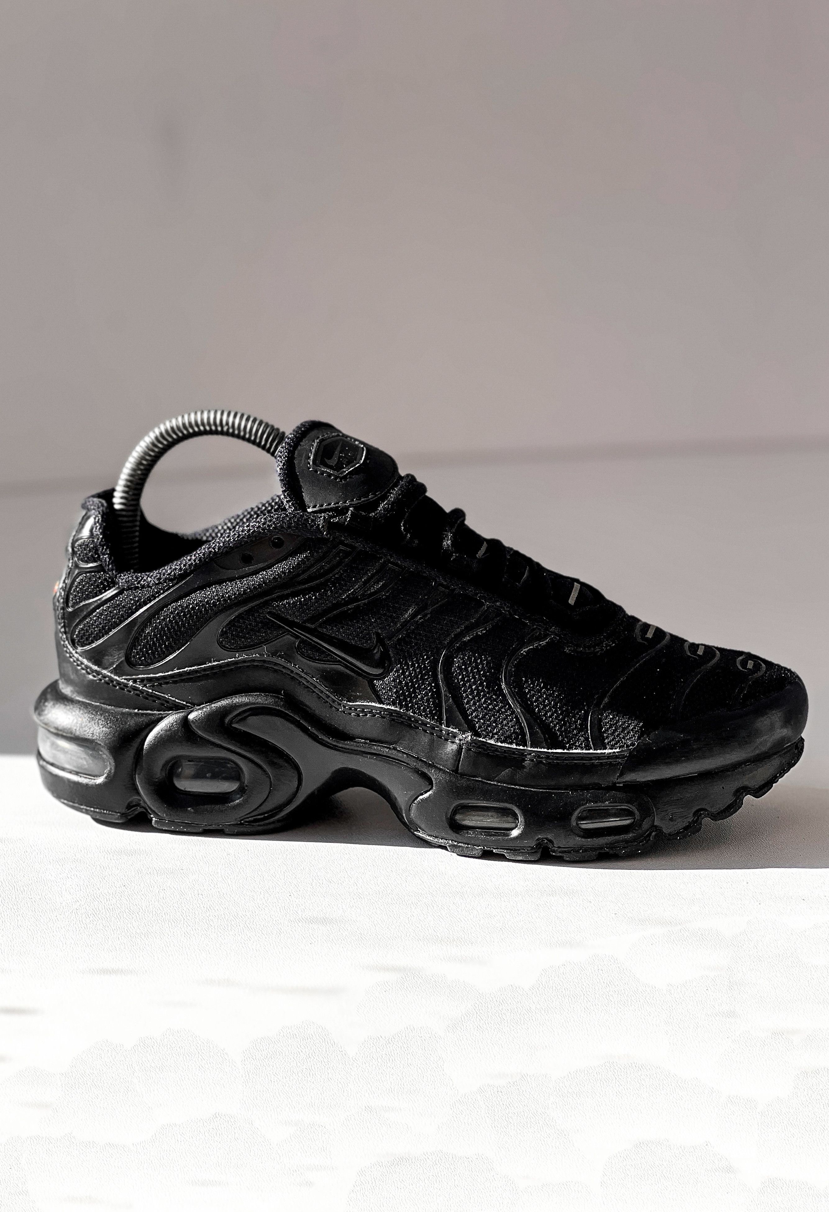 Nike NIKE AIR MAX TN PLUS CD0609-001 Size US 6.5 / IT 36.5 - 1 Thumbnail