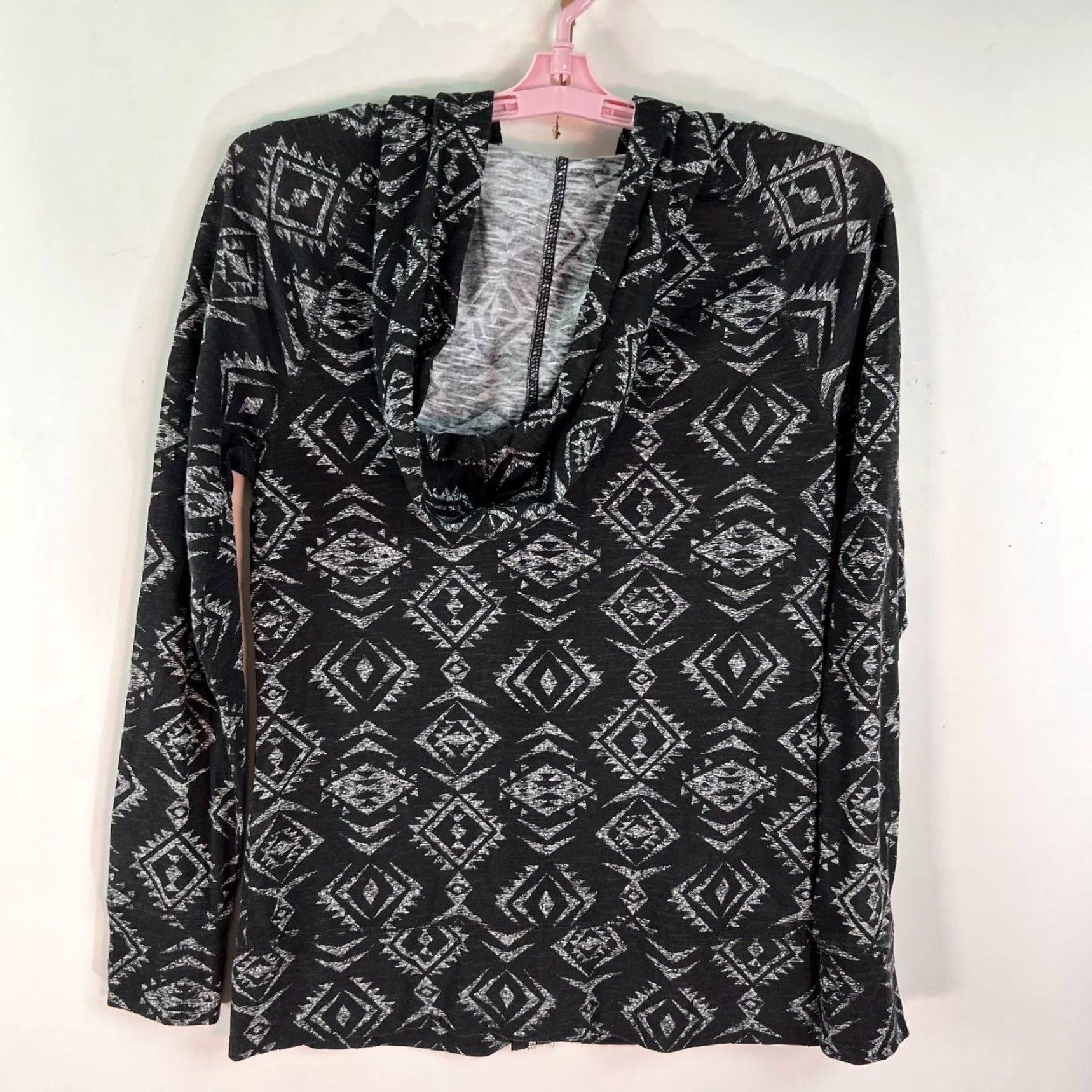 Vintage No Boundaries Zippered Hoodie Womens Size M Black Geometric Aztec Pockets Size M / US 6-8 / IT 42-44 - 5 Thumbnail
