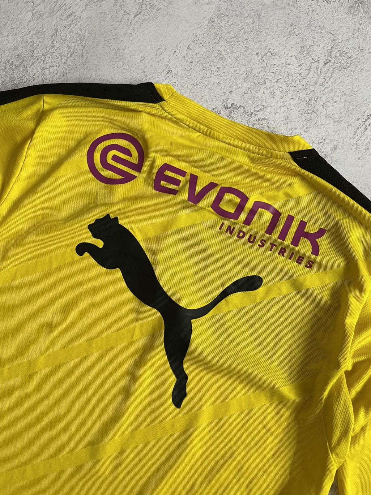 Other Puma Borussia Dortmund 2015/2016 Training Long Sleeve Jersey Size US M / EU 48-50 / 2 - 4 Thumbnail