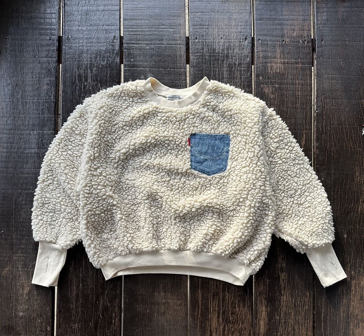Rodeo crowns fleece nice design