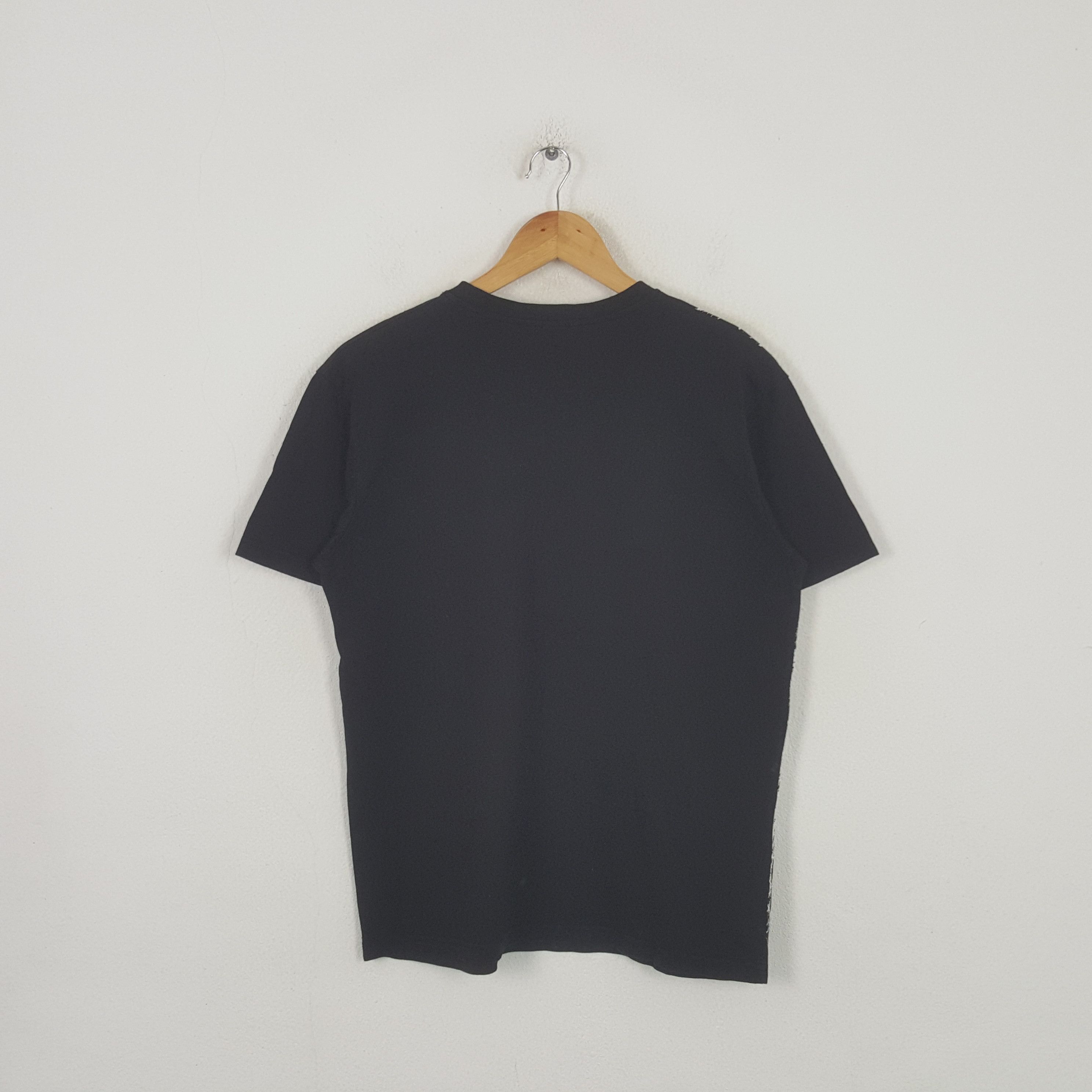 Japanese Brand Vintage Tanako Momota Japanese Singer Actress Tshirt RR2 Size US M / EU 48-50 / 2 - 3 Thumbnail