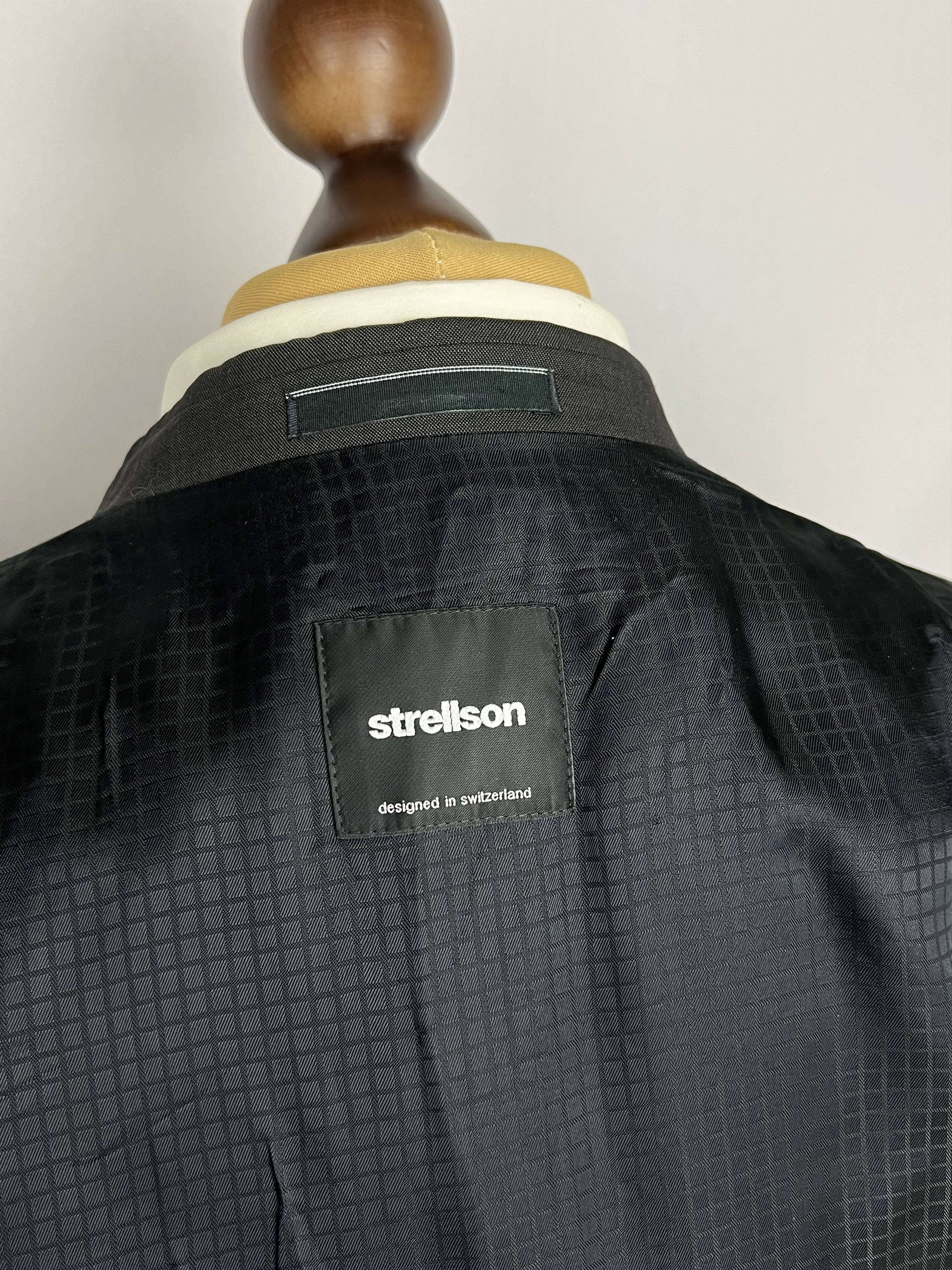 Strellson Solid Gray-Brown Wool Classic Slim-Fit 2 Piece Long Suit Size 40L - 13 Thumbnail