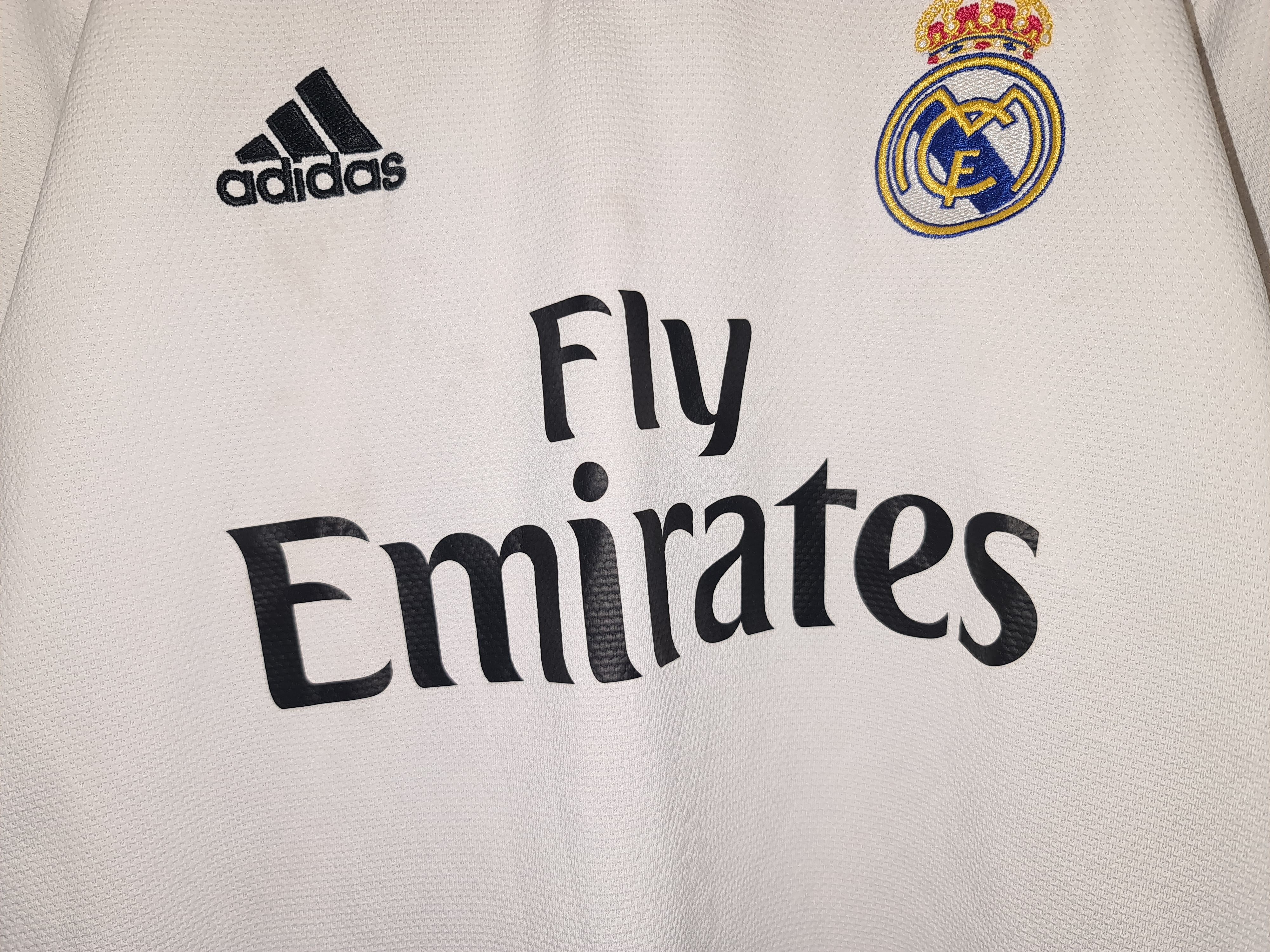 Adidas Real Madrid Jersey t-shirt Adidas Football 2018 Size M Size US M / EU 48-50 / 2 - 6 Thumbnail