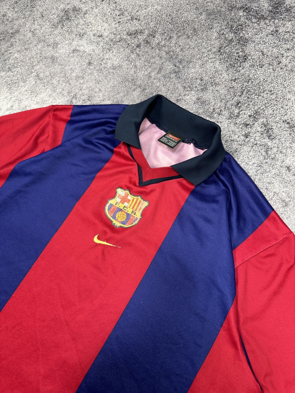 Nike × Vintage Y2K Vintage Nike Barcelona Soccer Jersey Blokecore Style VTg Size US L / EU 52-54 / 3 - 2 Thumbnail