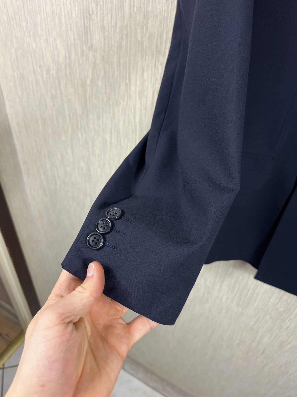 Hugo Boss × Vintage Vintage Hugo Boss wool navy blazer double-breasted jacket Size US M / EU 48-50 / 2 - 10 Thumbnail
