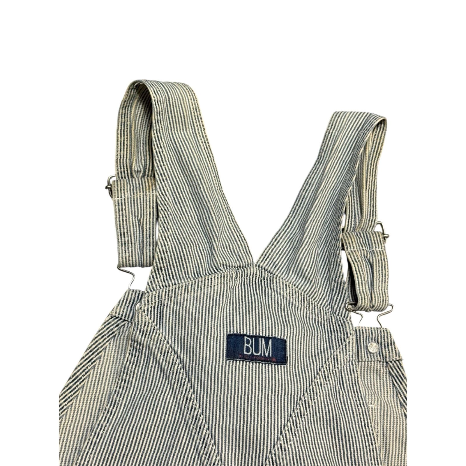 Vintage B.U.M. Equipment Women's Denim Overall Striped Shorts S 100% Cotton Pockets Straps Gray Festival Hipster Casual Button Sleeveless Size 28" / US 6 / IT 42 - 3 Thumbnail