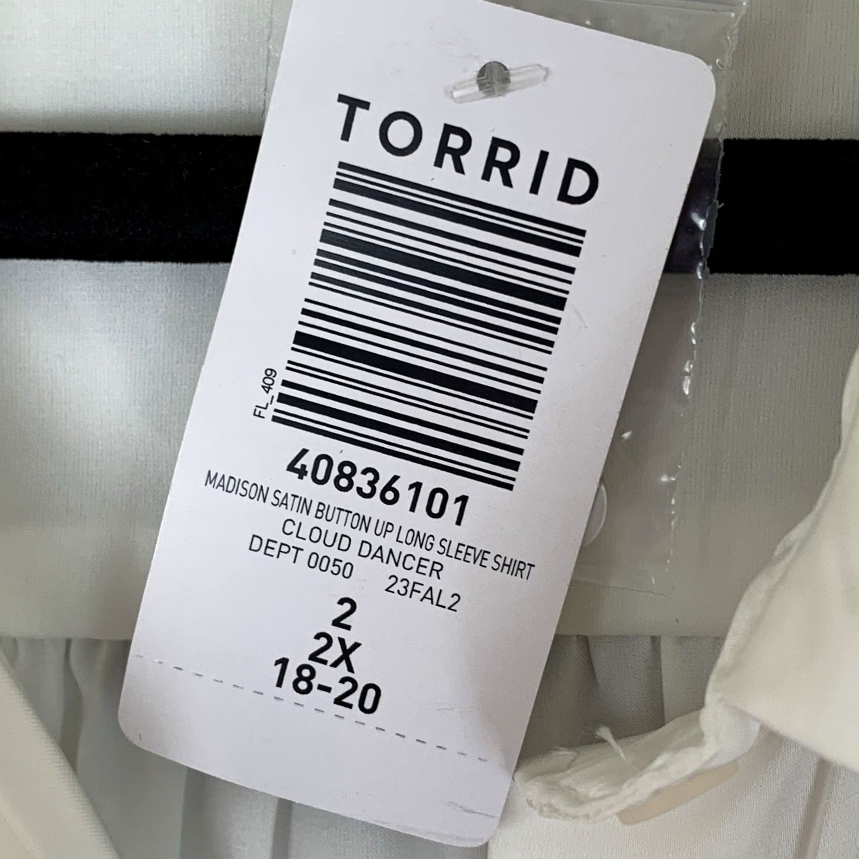 Torrid Torrid Shirt Women Plus Size 2X White Madison Satin Long Sleeves Button Up NWT Size XXL / US 16-18 / IT 52-54 - 4 Thumbnail