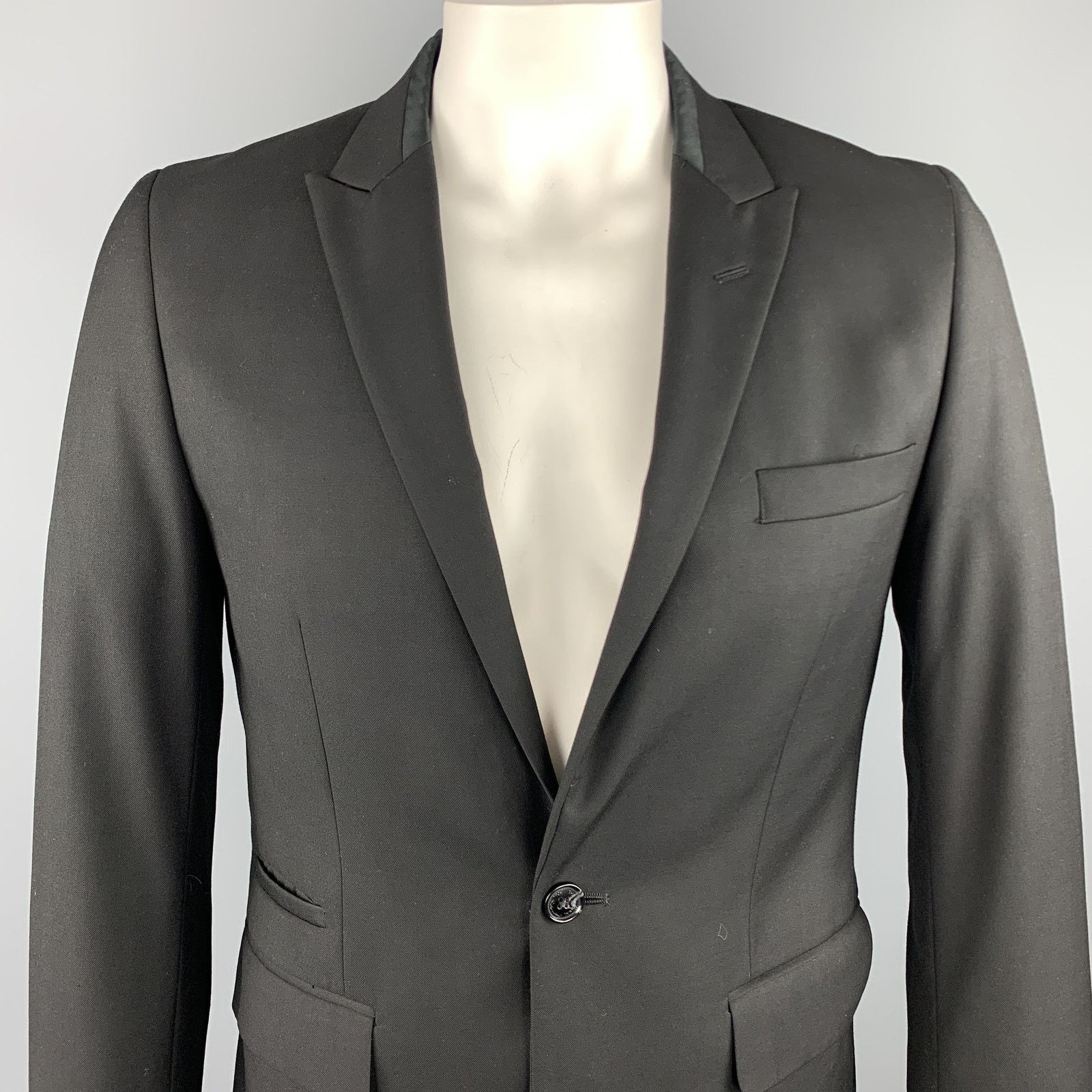 Ben Sherman Size L Black Solid Polyester Blend Peak Lapel Sport Coat Size 42R - 2 Thumbnail
