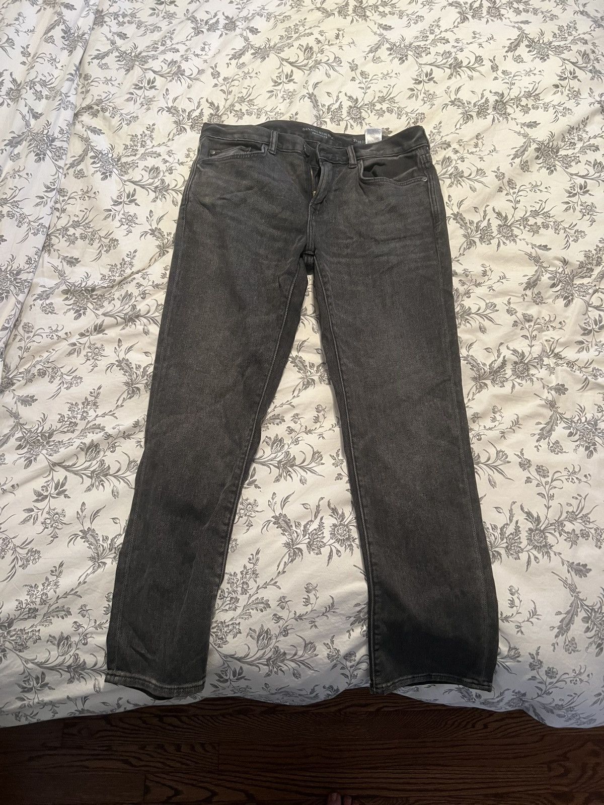 Banana Republic Banana Republic Men's Traveler Jeans - Dark Gray, 32x30 Size US 32 / EU 48 - 1 Thumbnail