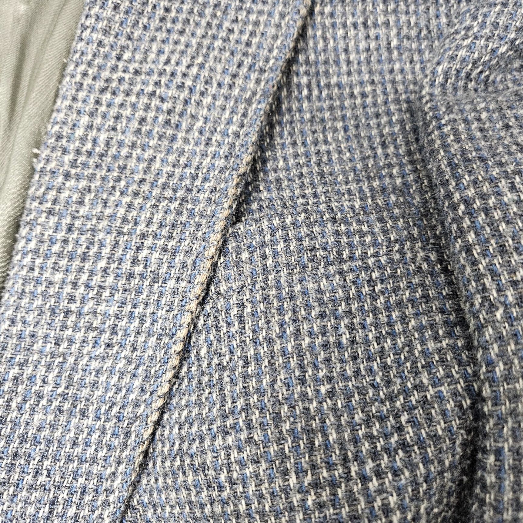 Vintage VTG John Peel Blue Gray Shepherds Check Two-Button Sport Coat Blazer Size 44 Men Size 44R - 7 Thumbnail
