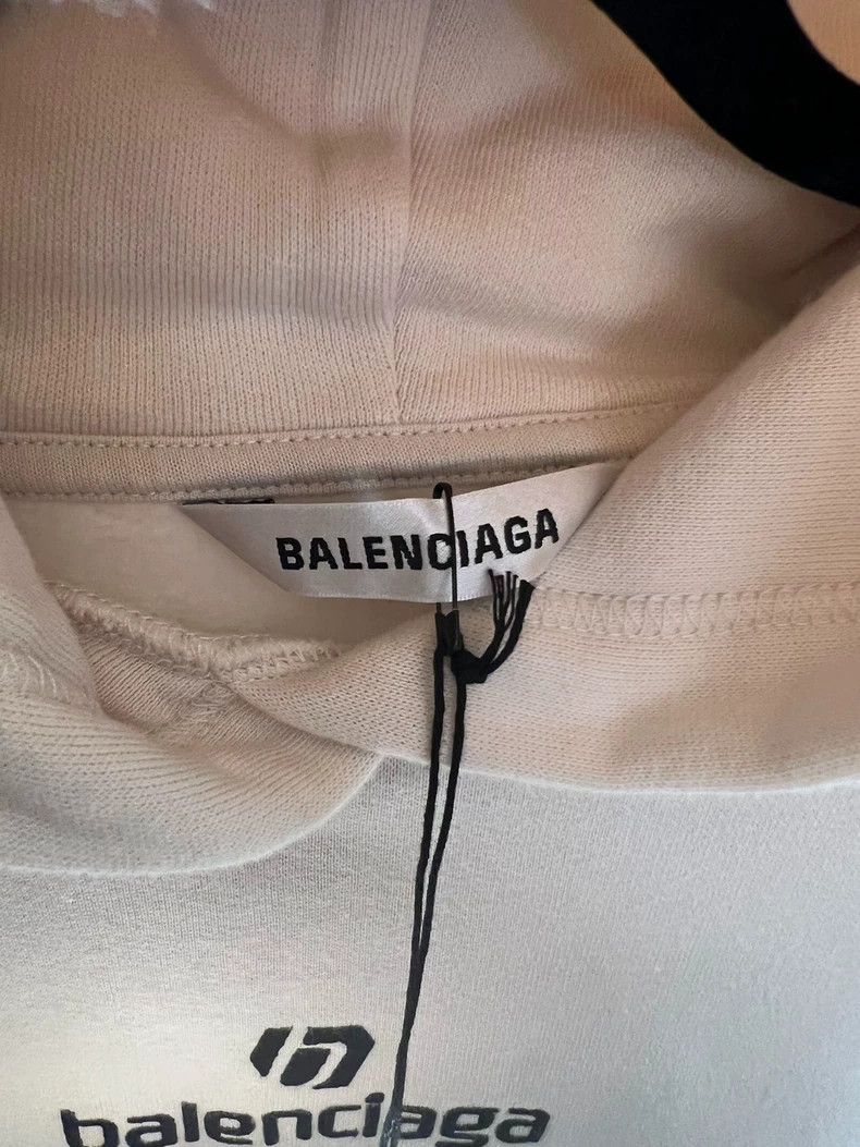 Balenciaga Balenciaga Beige Embroidered Letter Logo Hoodie Size S New Size US S / EU 44-46 / 1 - 3 Thumbnail