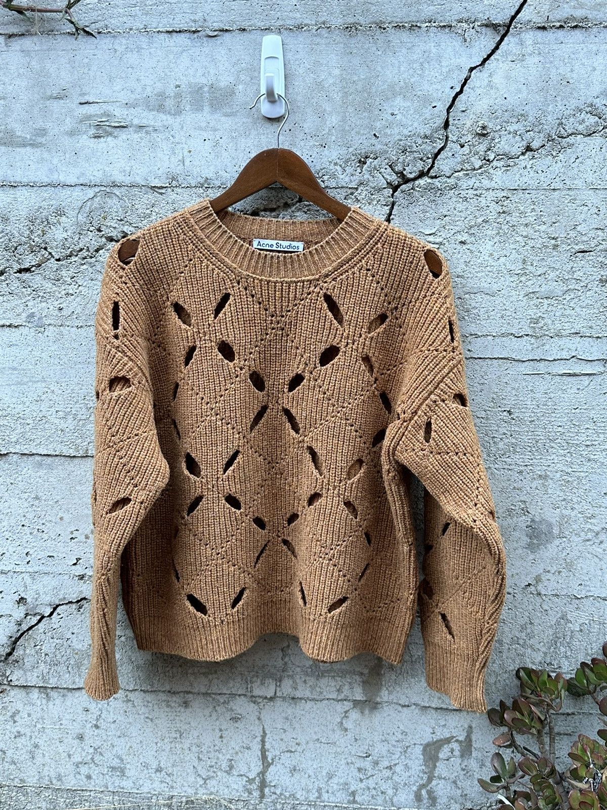Acne Studios RARE GRAIL Acne Studios geometric cut out sweater Size US L / EU 52-54 / 3 - 3 Thumbnail