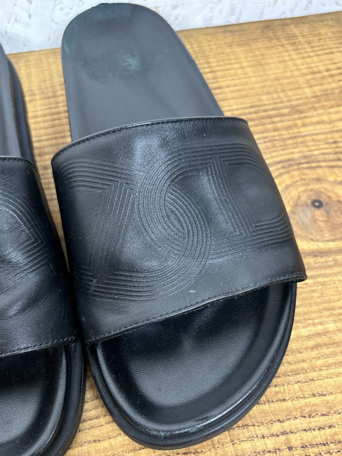 Hermes Hermes Biarritz Calfskin Leather Sandals 44 Black Size US 10.5 / EU 43-44 - 2 Thumbnail