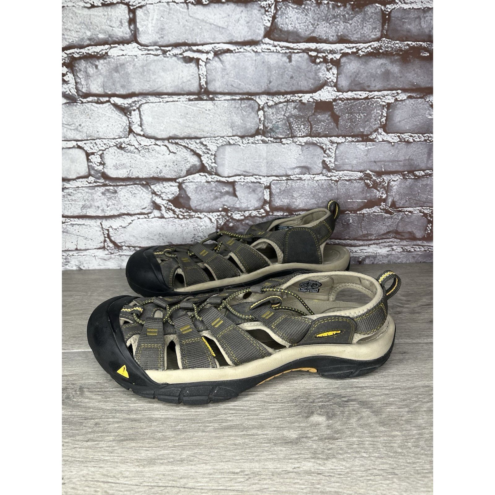 KEEN KEEN Newport H2 Gray Textile Hiking Waterproof Sandals Men S Size US 12 / EU 45 - 15 Thumbnail