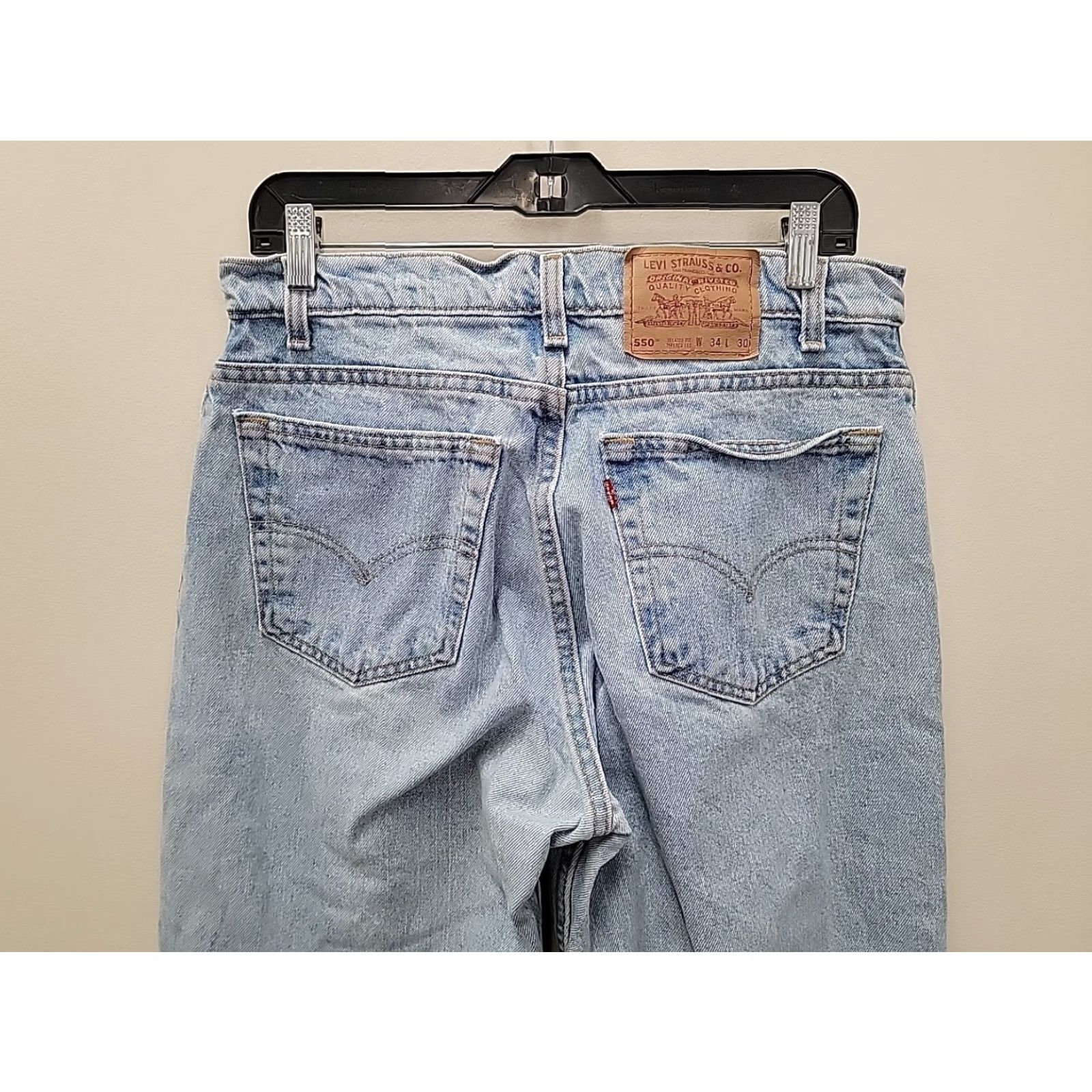 Levi's VINTAGE Levi's Jeans Men 34x30 550 Relaxed Tapered Light Wash USA Jeans Size US 34 / EU 50 - 7 Thumbnail