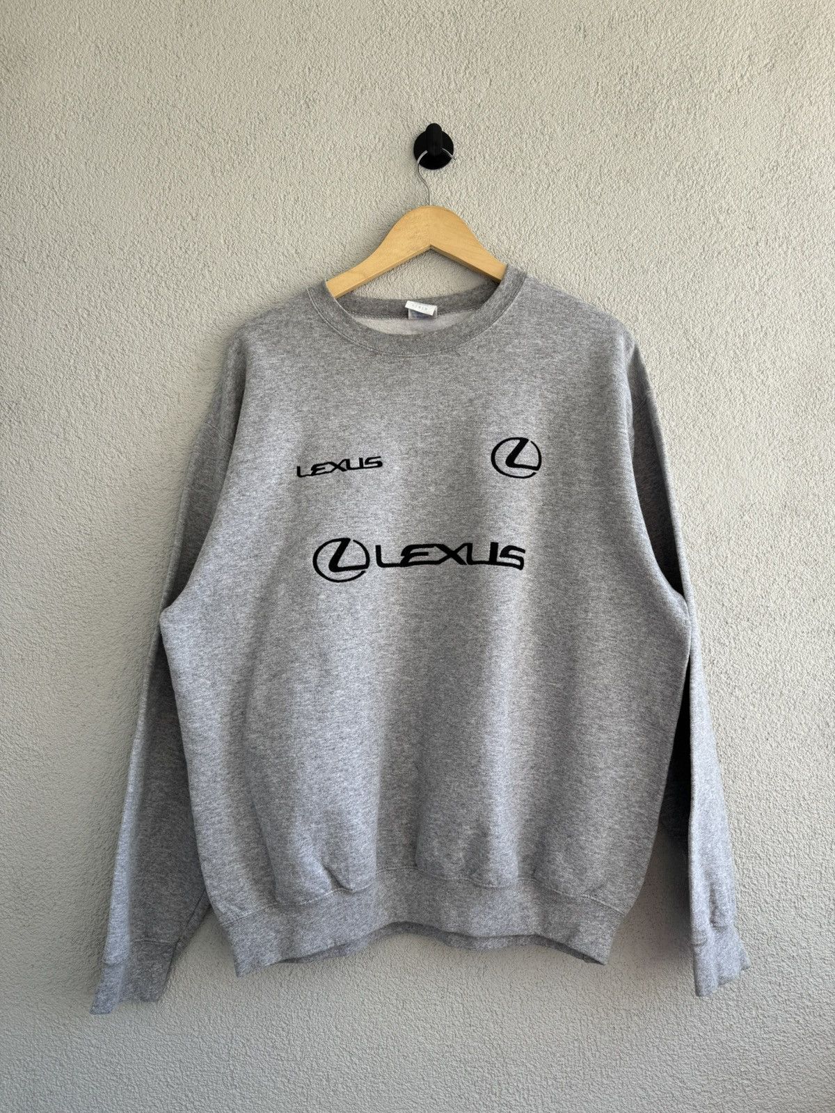 Vintage Lexus Logo Crewneck Sweatshirt Grey Oversized Size US L / EU 52-54 / 3 - 1 Thumbnail