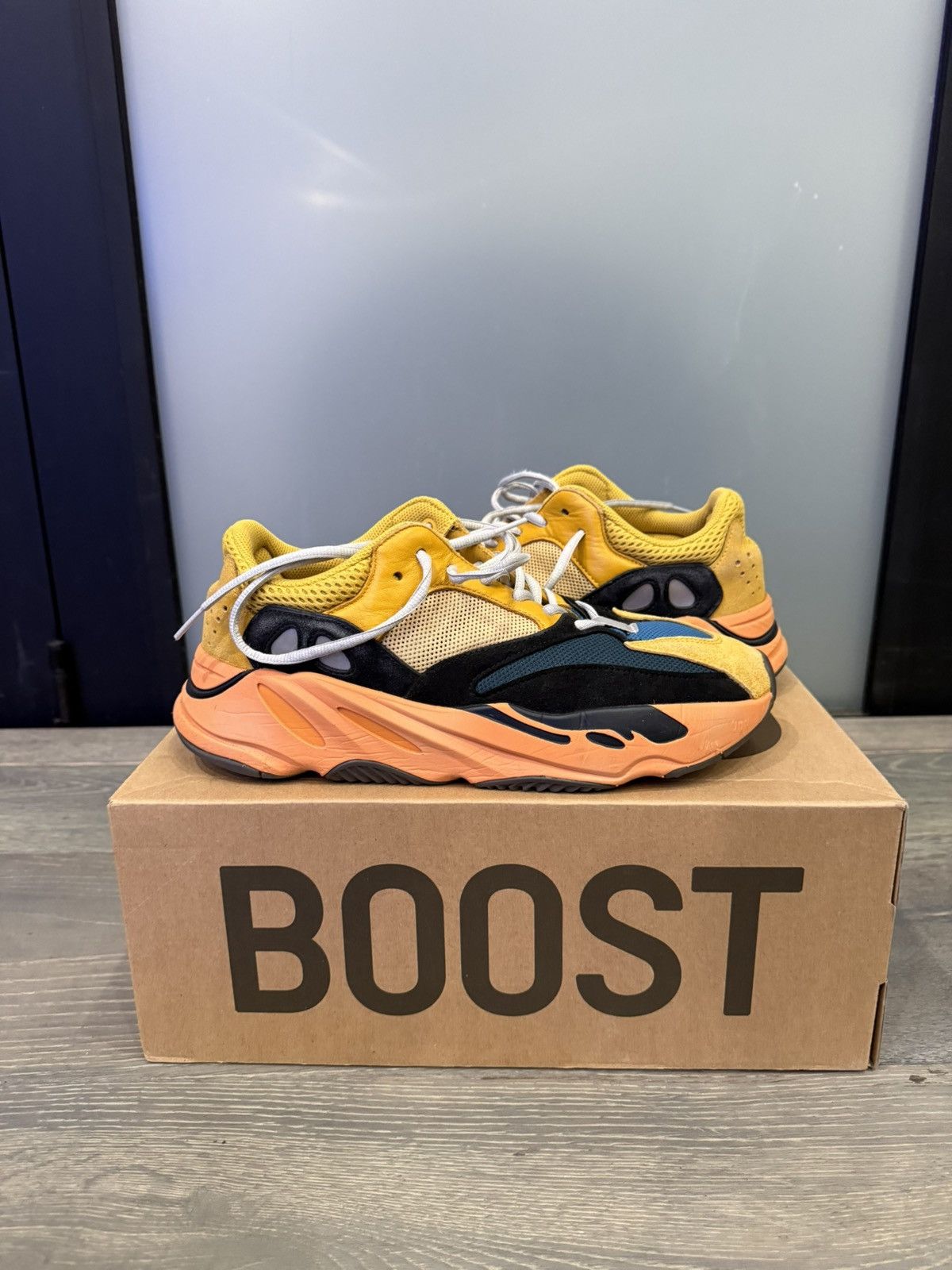 Yeezy yeezy boost 700 Size US 10.5 / EU 43-44 - 1 Thumbnail
