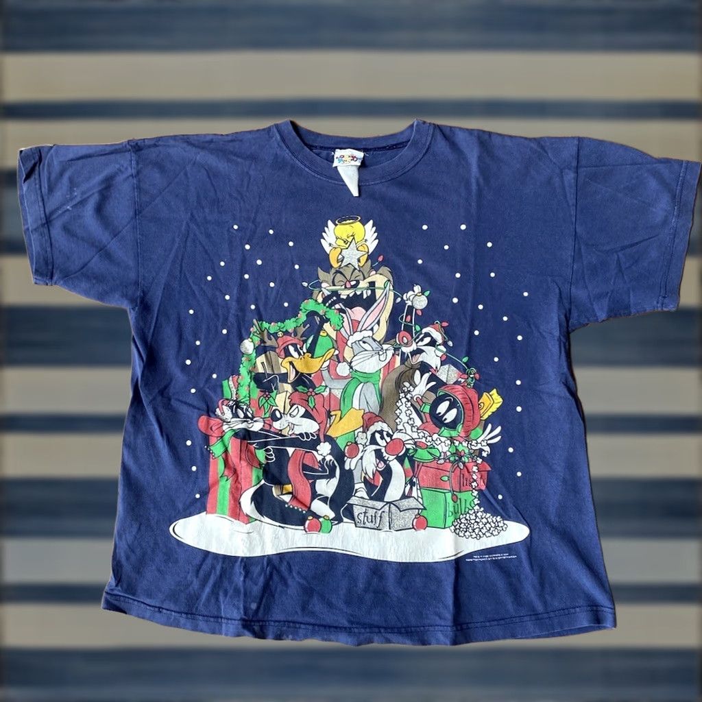 Vintage VINTAGE Looney Tunes Christmas T-Shirt Large Blue Cotton Knit Crew Neck Unisex Adults 90s Bugs Bunny Daffy Duck Marvin Taz Logo Graphic Print Size US L / EU 52-54 / 3 - 1 Thumbnail