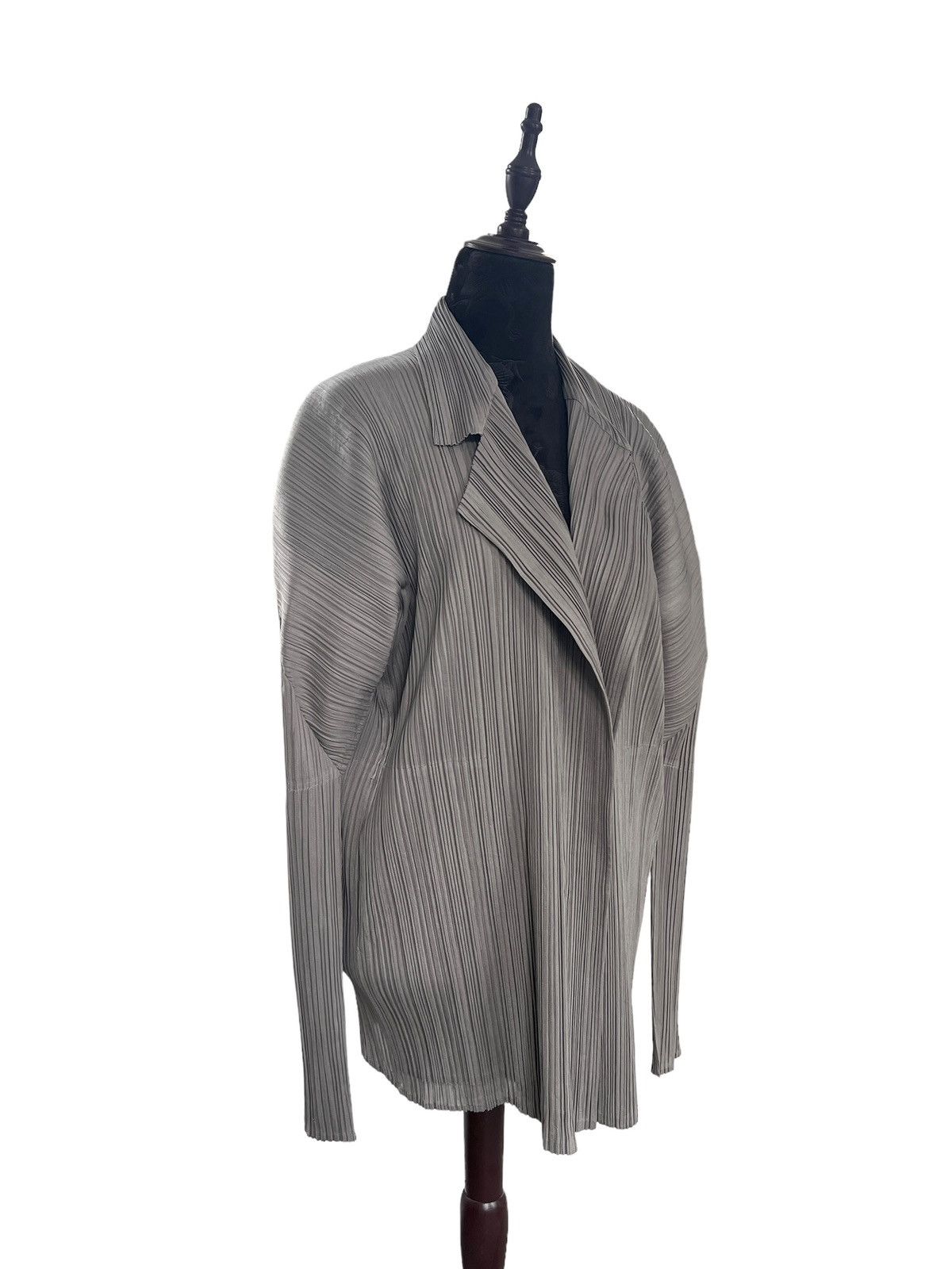 Pleats Please Issey Miyake Vintage Pleats Please Lightweight Switching Jacket Size M / US 6-8 / IT 42-44 - 1 Thumbnail