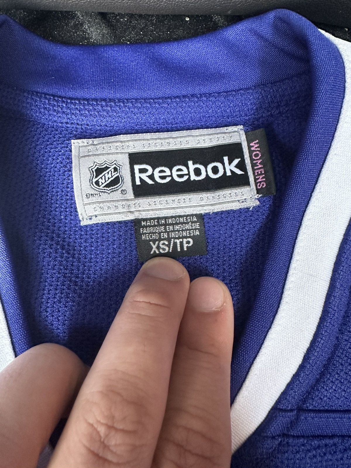 NHL × Vintage OFFICIAL VTG REEBOK NHL Vancouver CANUCKS JERSEY STITCHED Size US XS / EU 42 / 0 - 6 Thumbnail