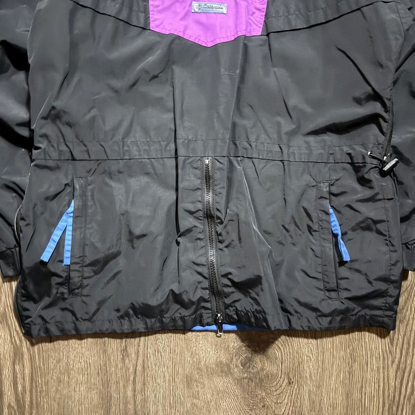Vintage VINTAGE Columbia Jacket Mens M Windbreaker Hooded Black 90s Radial Sleeve zip Front Pockets Size US M / EU 48-50 / 2 - 4 Thumbnail