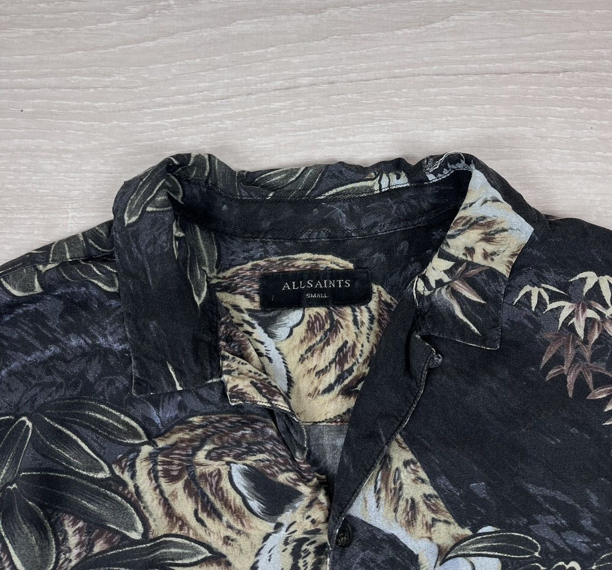 Allsaints Allsaints Chokai LS Over Print Viscose Button Shirt Size US S / EU 44-46 / 1 - 7 Thumbnail