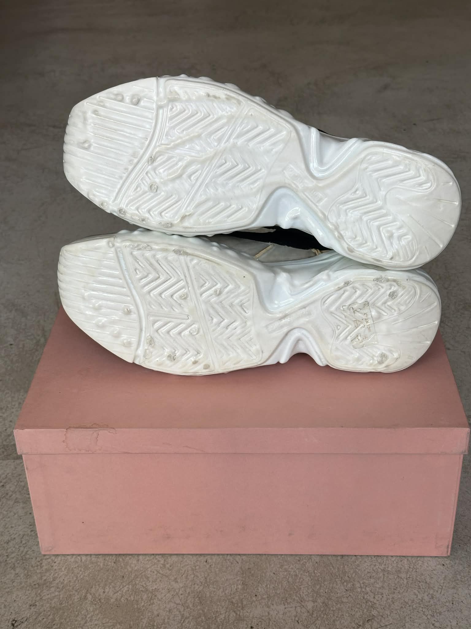 Acne Studios Acne Studios Rockaway Dip Gum Black White Sneaker US 12 EU45 Size US 12 / EU 45 - 7 Thumbnail