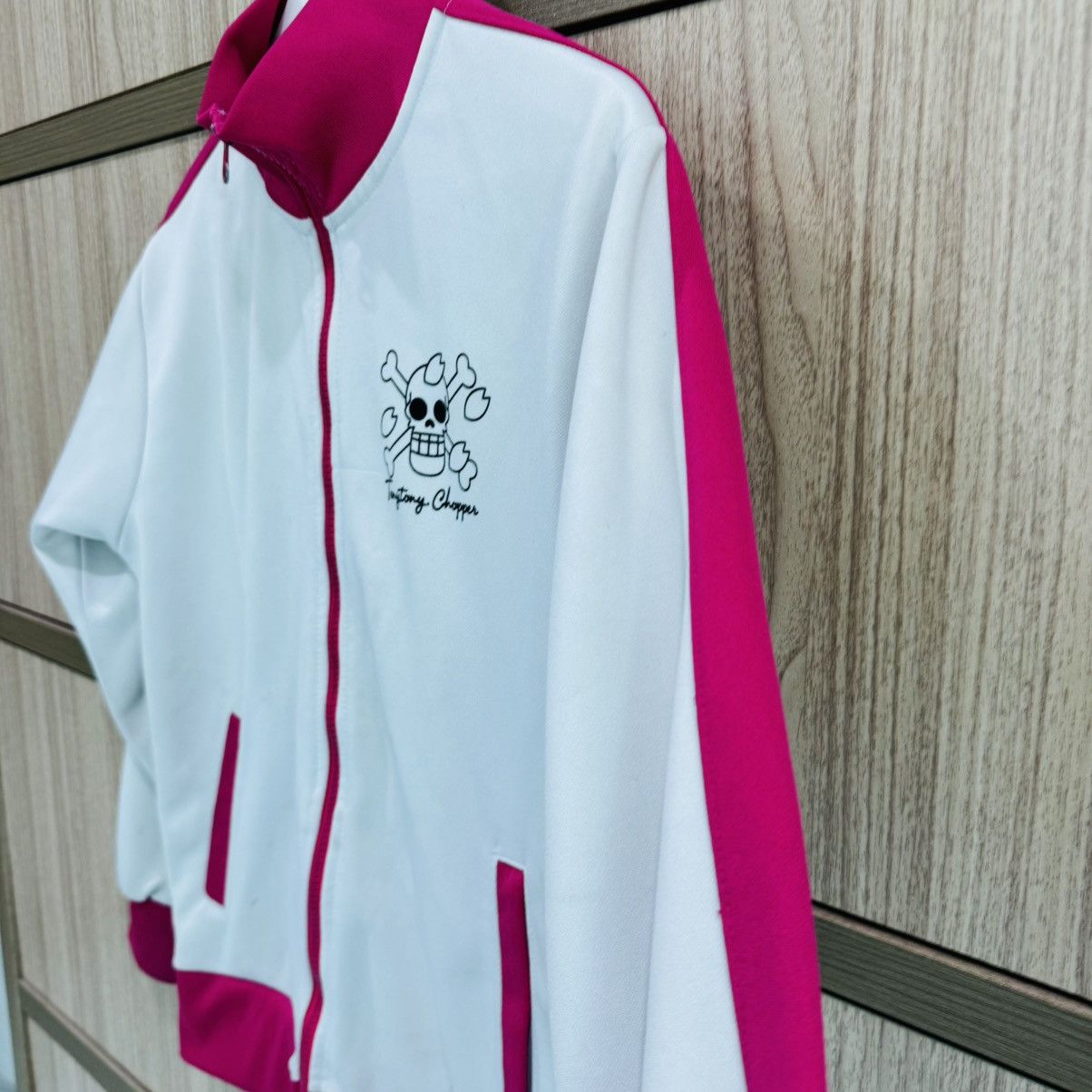 Anime One Piece Tony Chopper Sweater Size US M / EU 48-50 / 2 - 3 Thumbnail