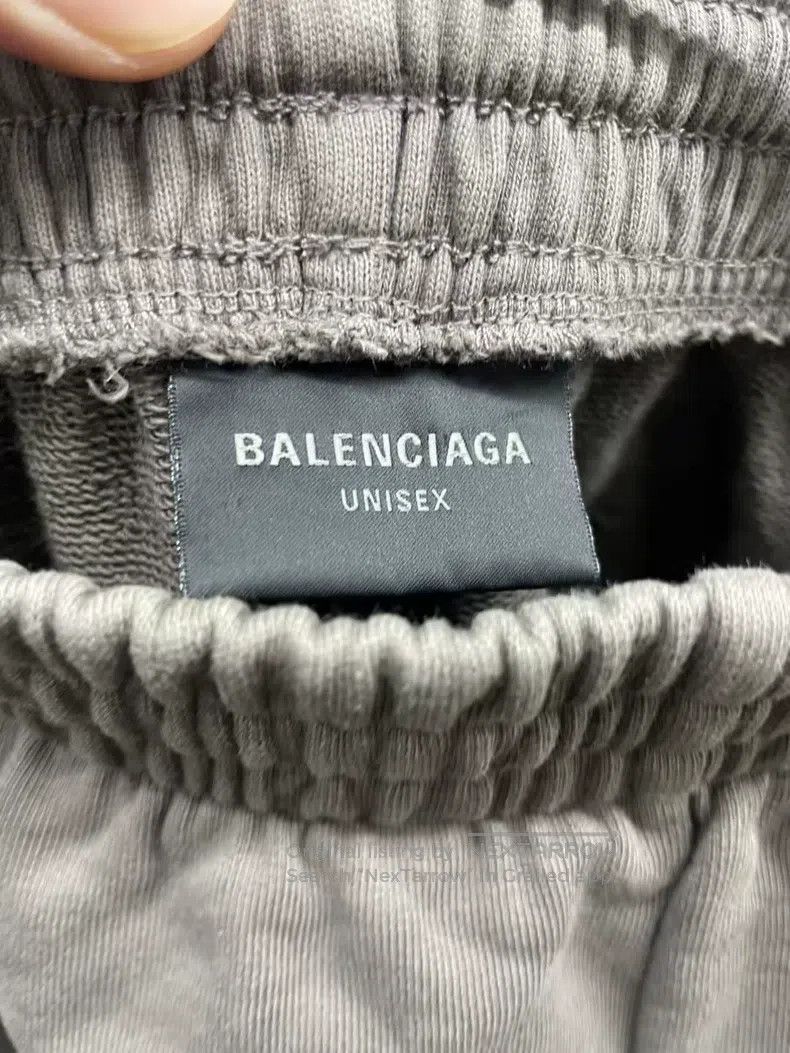 Balenciaga Balenciaga size M Shorts M size Size US 27 - 4 Thumbnail