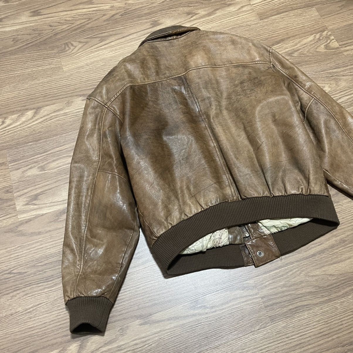Vintage Vintage brown leather flight jacket medium Size US M / EU 48-50 / 2 - 7 Thumbnail