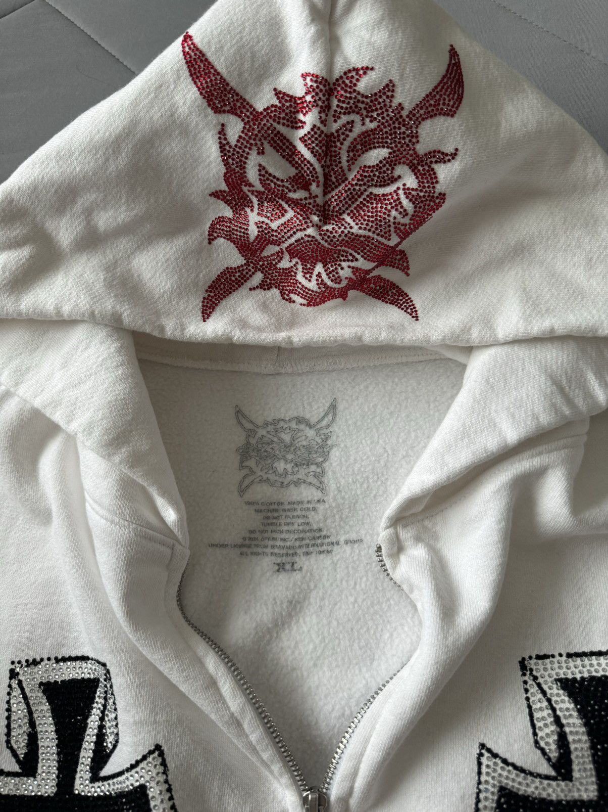 Ed Hardy × Ken Carson Ed Hardy x Ken Carson White Rhinestone Zip Up Hoodie Size XL Size US XL / EU 56 / 4 - 5 Thumbnail