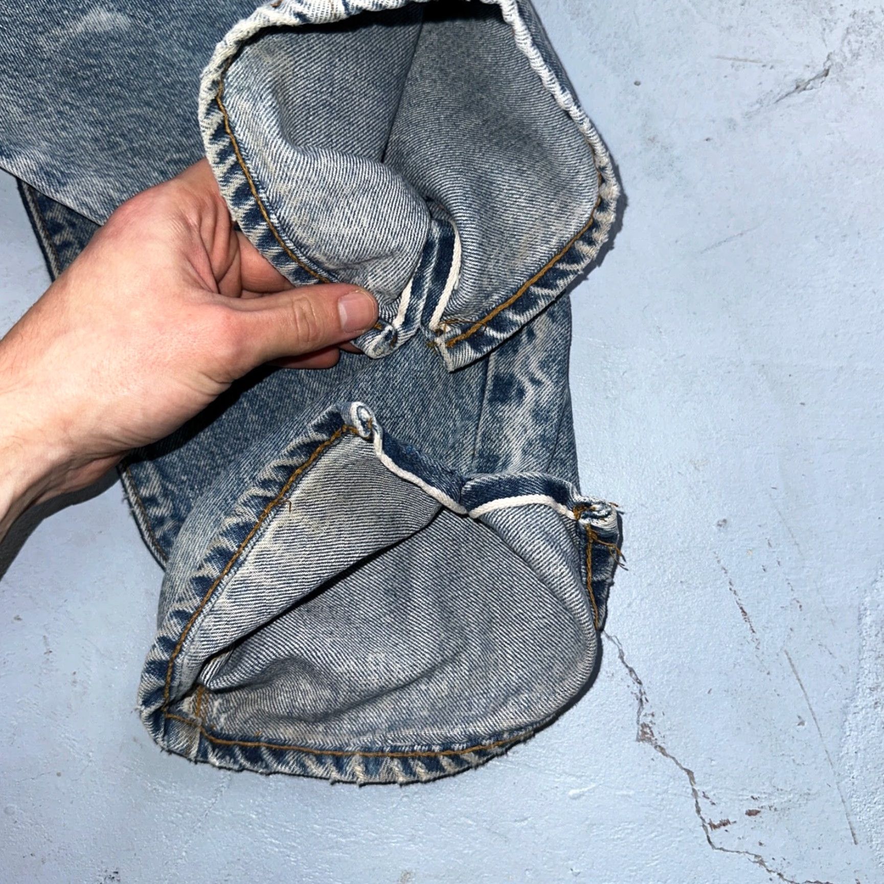 Levi's VINTAGE Levi's 501 Jeans Men 28x34 Blue Denim Straight 80s USA Selvedge Distressed Classic 501 XX Size US 28 / EU 44 - 5 Thumbnail