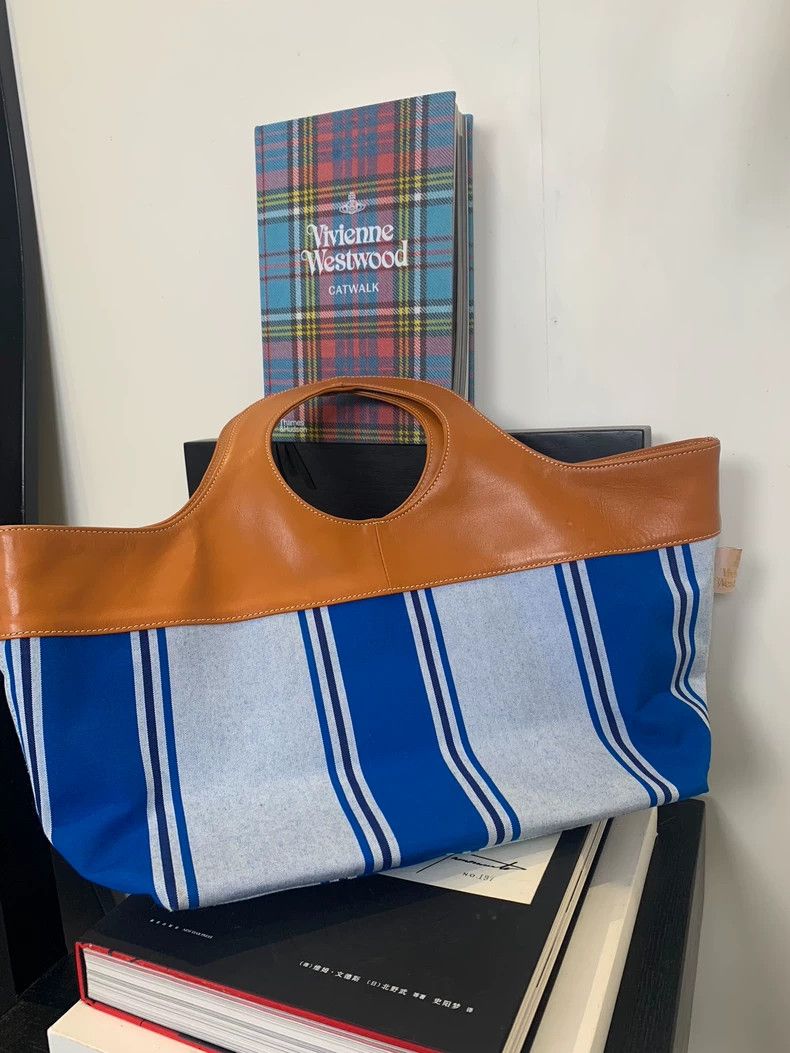 Vivienne Westwood Vivienne Westwood size os Vinyl patch shoulder bag Size ONE SIZE - 5 Thumbnail