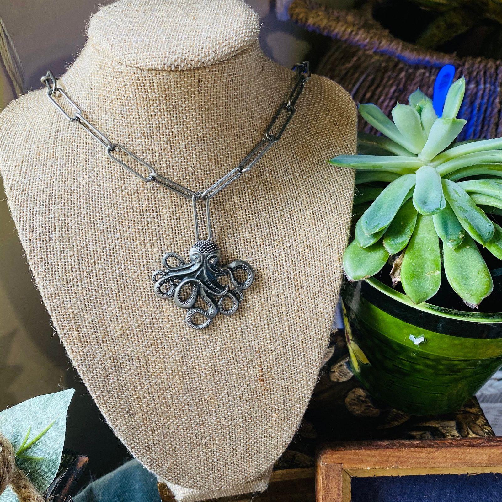 The Unbranded Brand Octopus Paperclip Chain Necklace Rhinestone Clasp Size ONE SIZE - 3 Thumbnail