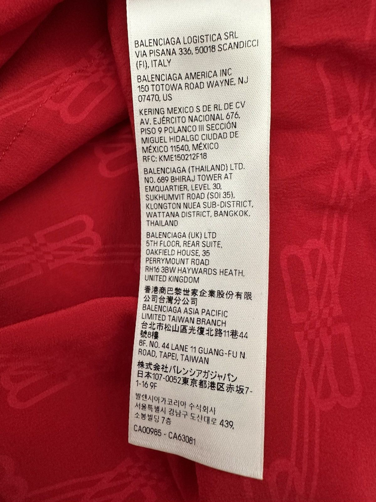 Balenciaga BALENCIAGA BB Monogram Minimal Shirt in Silk Crepe Size XS / US 0-2 / IT 36-38 - 10 Thumbnail