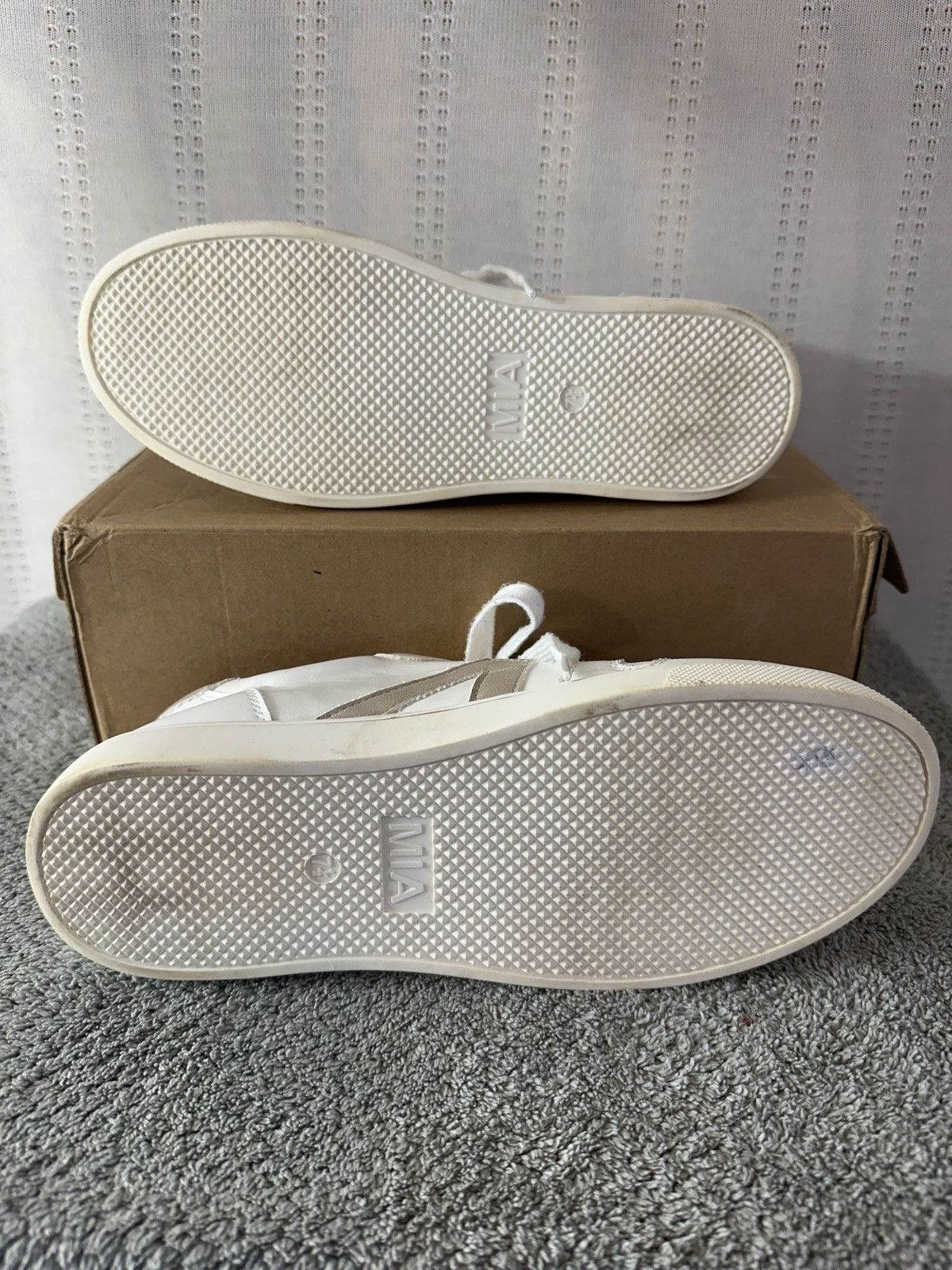 Veja MIA Womens Sneaker Shoes White/Taupe Size US 7.5 / IT 37.5 - 7 Thumbnail