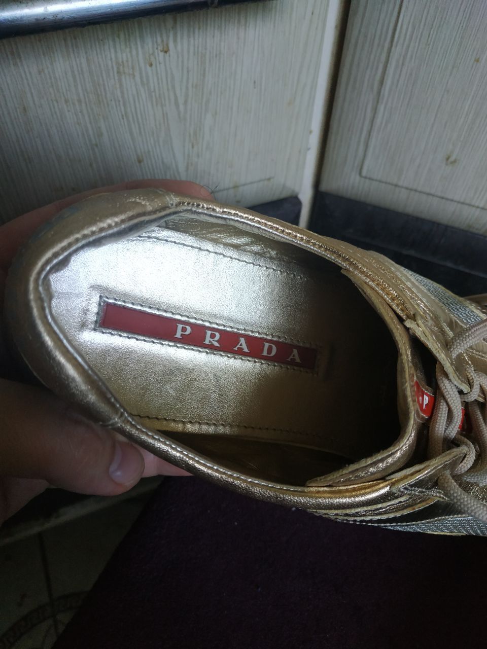 Prada Prada Linea Rossa Gold Metallic Sneakers EU39.5 Size US 9 / IT 39 - 2 Thumbnail