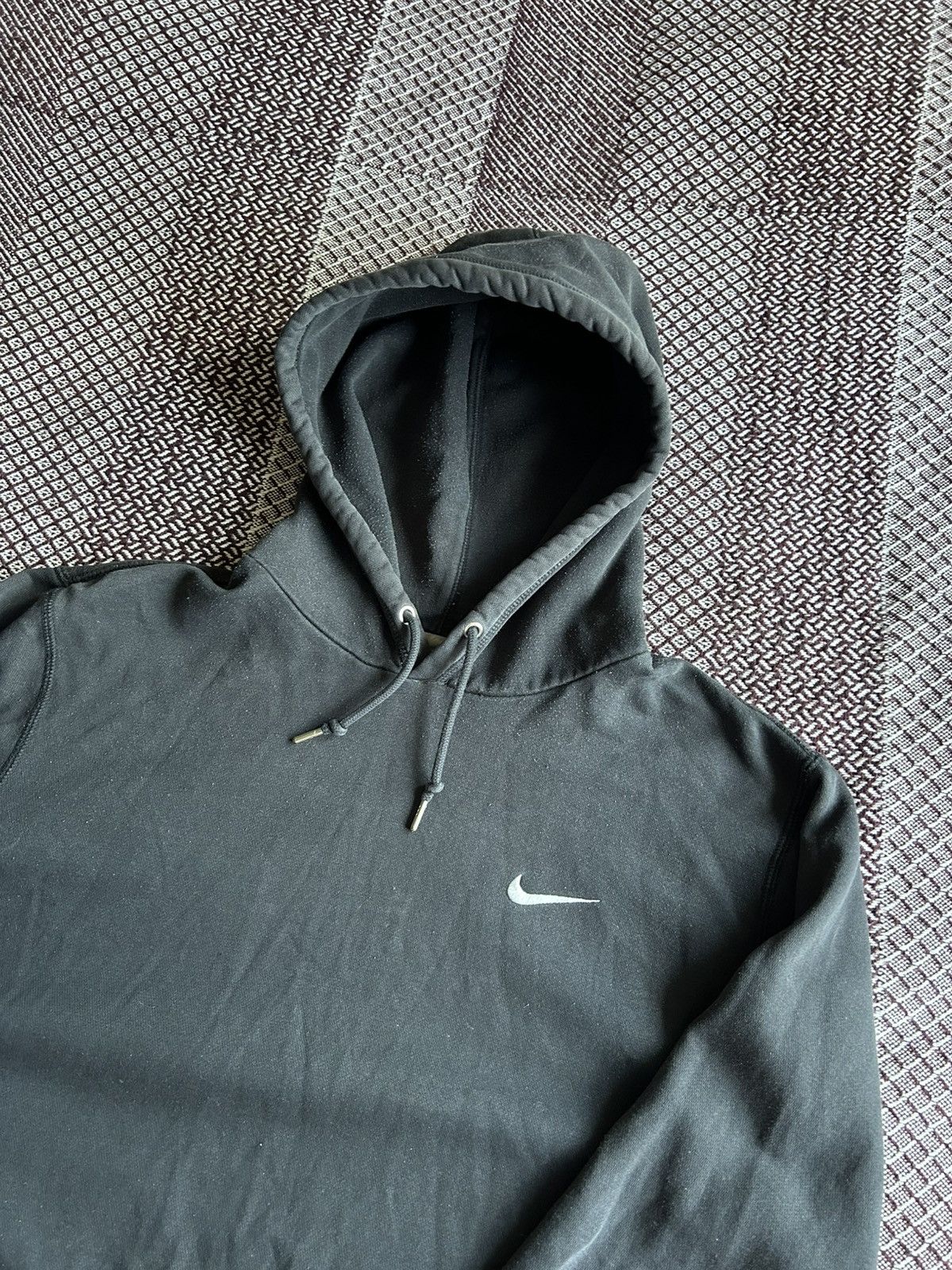 Nike Vintage Nike Thrashed Hoodie Basic Sportswear Size M Unisex Size US M / EU 48-50 / 2 - 6 Thumbnail